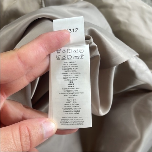 MICHAEL Michael Kors Size Small Tan Trench Utility Jacket. - Picture 8 of 8